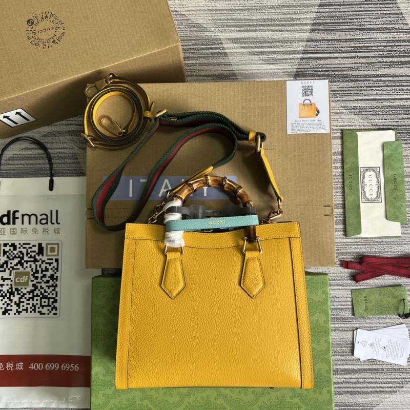 Gvc*1 tote bags